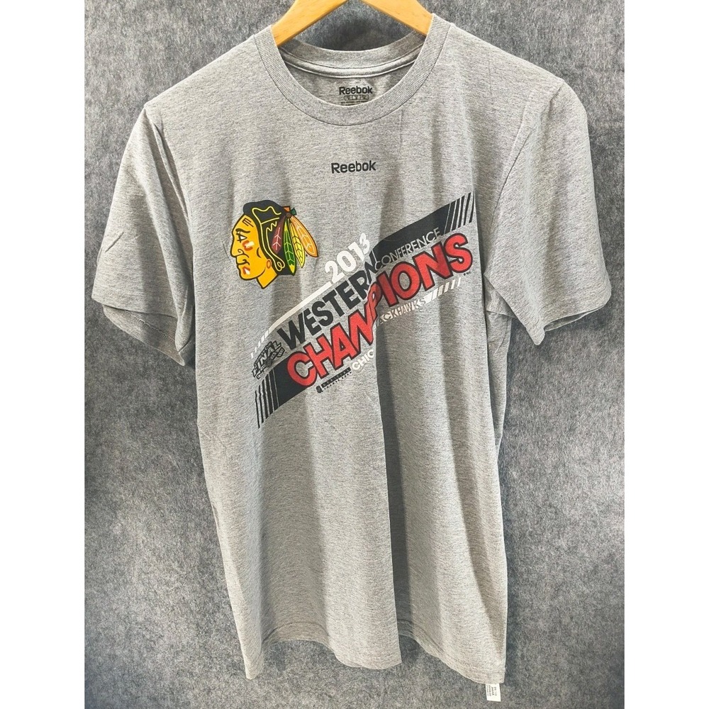 Reebok T-shirt Men's Size Medium Grey Chicago Black Hawks 2013 Western Champions